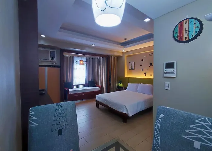 Two Palmtree Newport Boulevard Near Naia 3 Pasay Apartment